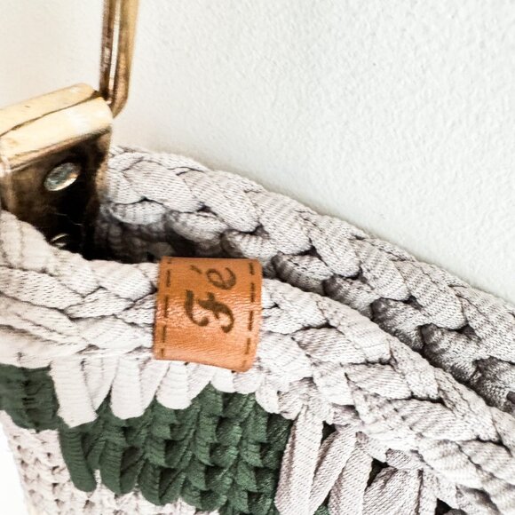 Handmade Woven Crochet Multi Color Crossbody Bag - Picture 7 of 8